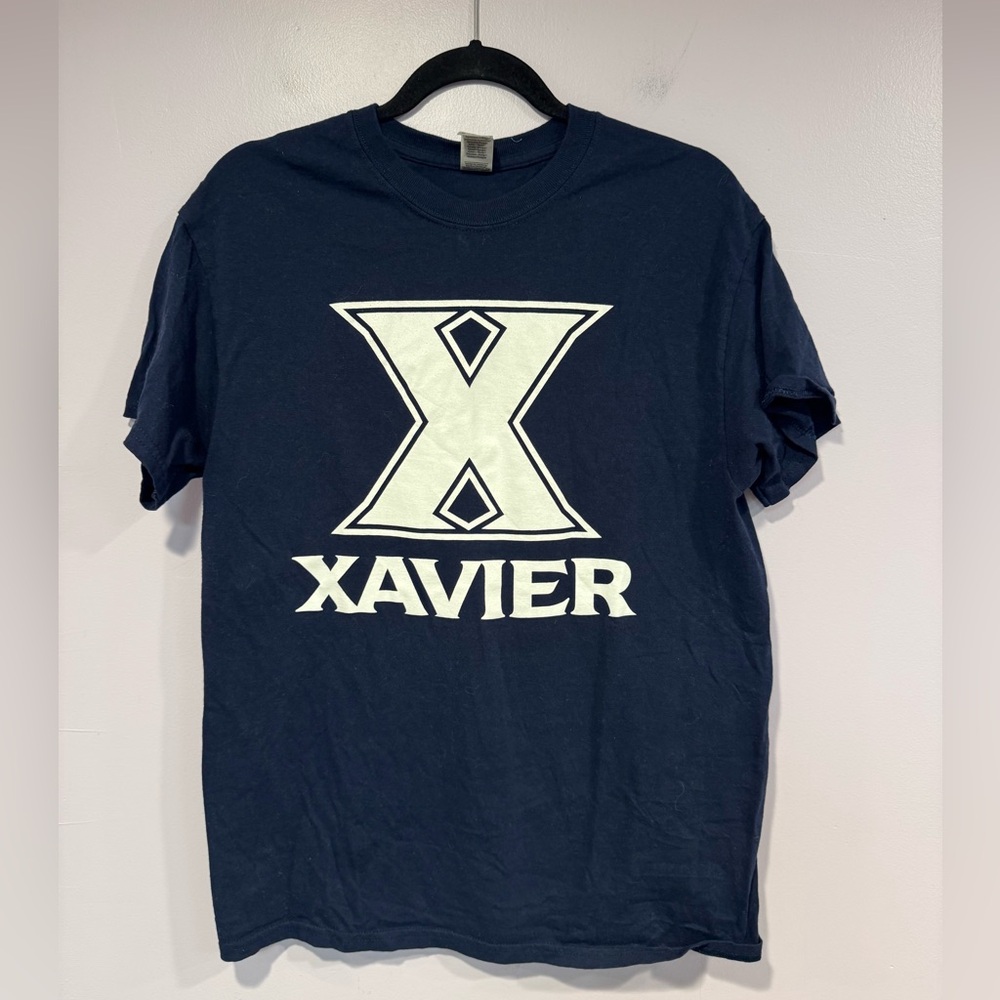 Gildan Xavier University logo Shirt in Deep Blue‎